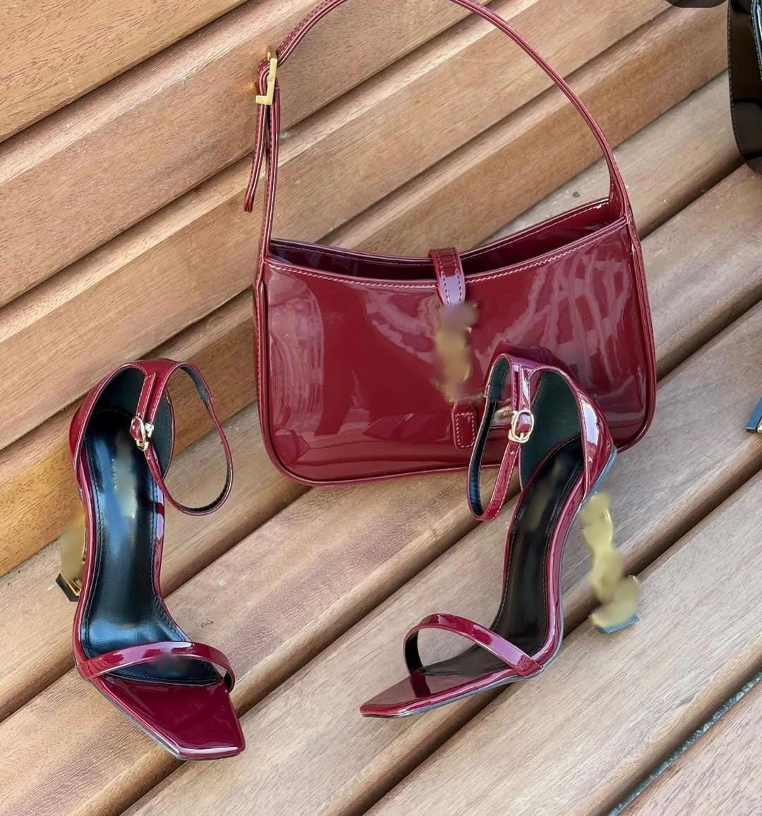 Tacones de Mujer